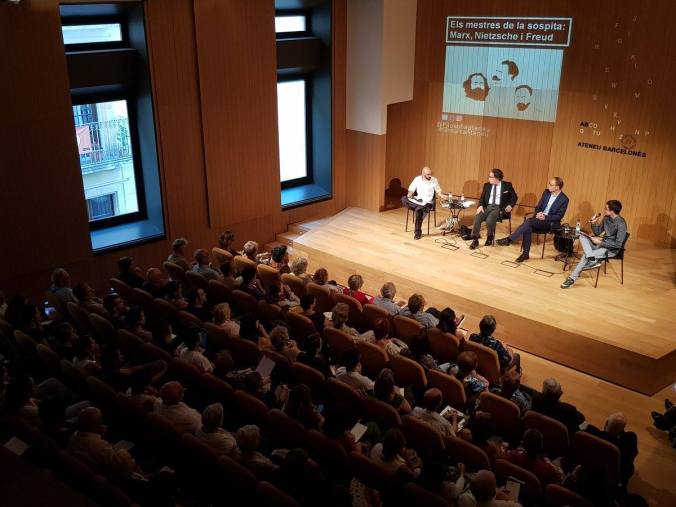 42521665_211952616179686_2859826922051862528_o